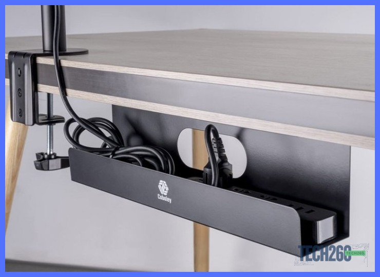 7. Uso de bandejas y compartimentos traseros para ocultar cables