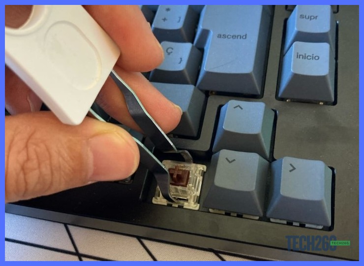 Paso 1: Desmontaje del teclado y extracción de teclas